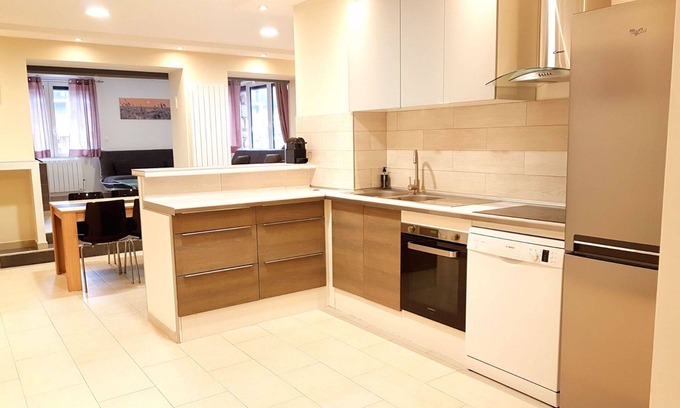 Les Deux Alpes Apartment | Housing full center of 160m2: Large capacity, fully equipped, very well located