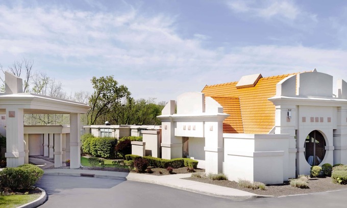 Newburgh Hotel | Howard Johnson by Wyndham Newburgh/West Point