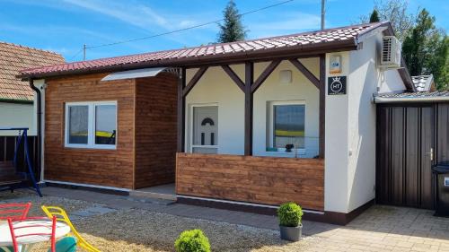 Zsorifurdo Apartment | HT Apartman