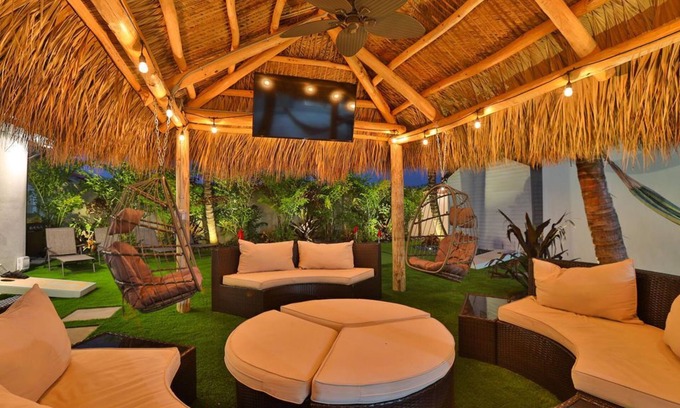 Deerfield Beach House | Huge Cove Home w Tiki and Spa+ Bikes, Minutes to Ocean