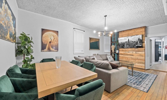 Bayonne House | ✨ Huge Family Retreat Near NYC, MetLife & American Dream Mall