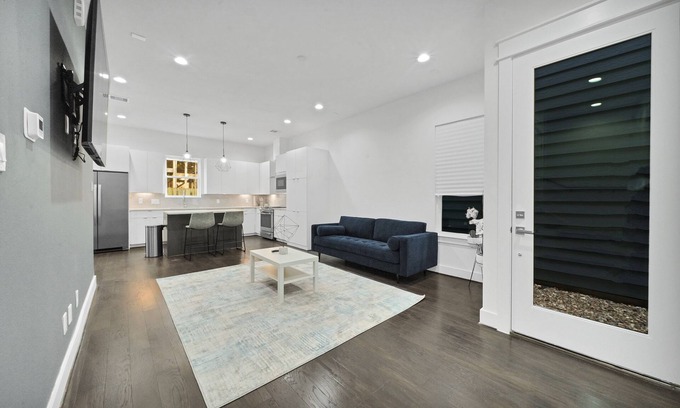 Spring Branch Central House | Huge Modern and Lux Home in Houston