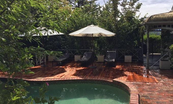Healesville House | Huge space to host your wedding guests and or any special occasions.