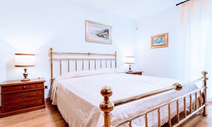 Spoleto Villa | HUGE SPOLETO VILLA/EXCLUSIVE POOL/SLEEPS 18
