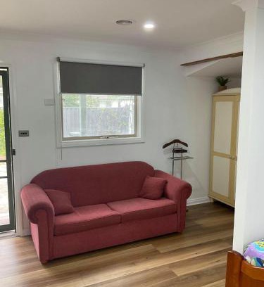 Hughesdale Apartment | Hughesdale Private Studio