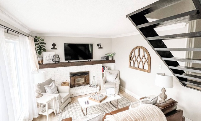 Huntsville House | Huntsville Clean Cozy Cottage. Community Beach on Peninsula Lake Prime Location!