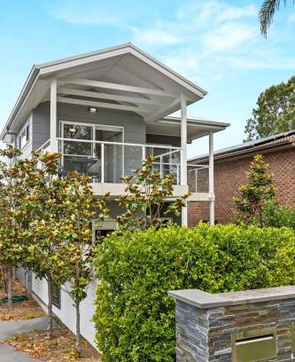 Huskisson House | Husky Shores, Jervis Bay