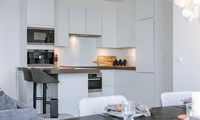 De Kaaien Apartment | Huswell - High, Luxurious Apartment with wide city view