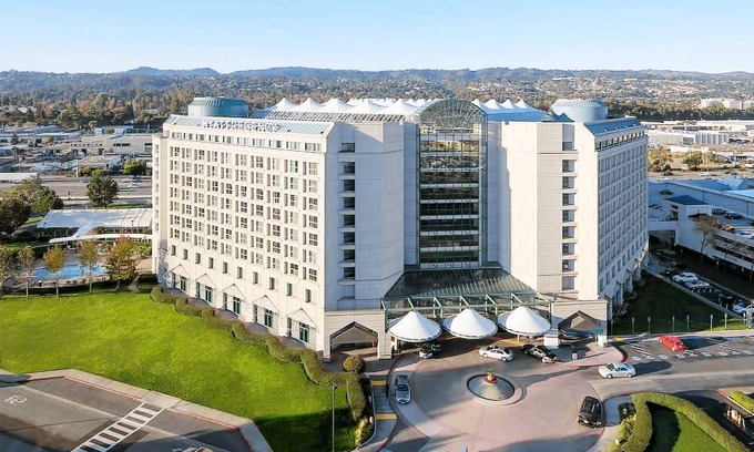 Burlingame Hotel | Hyatt Regency San Francisco Airport