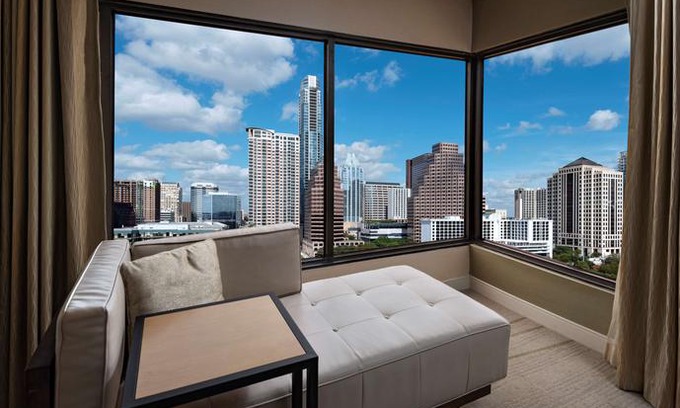 Downtown Austin Hotel | Hyatt Regency Austin