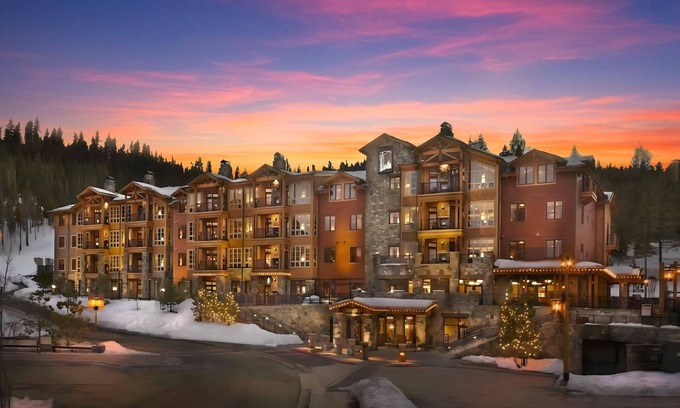 Truckee Resort | Hyatt Residence Club Lake Tahoe, Northstar Lodge - Hosted by Travelscowt