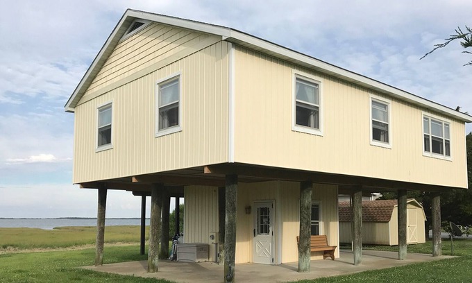 Berlin House | HYDE OUT - Waterfront view of Assateague Island