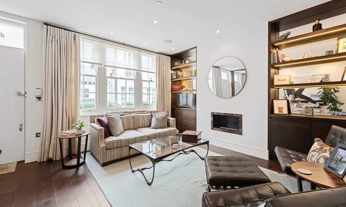 Knightsbridge House | Hyde Park Mews (HPM203)