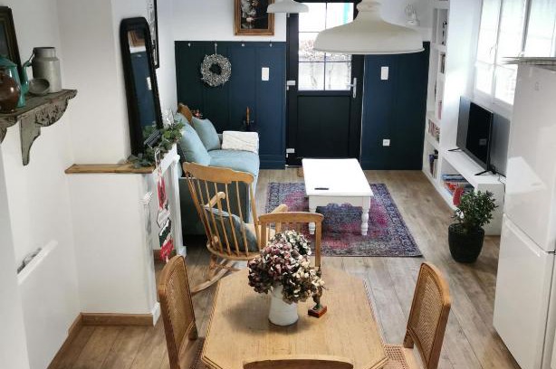 Saint-Laurent-Blangy Apartment | Hydrangea Cottage Arras
