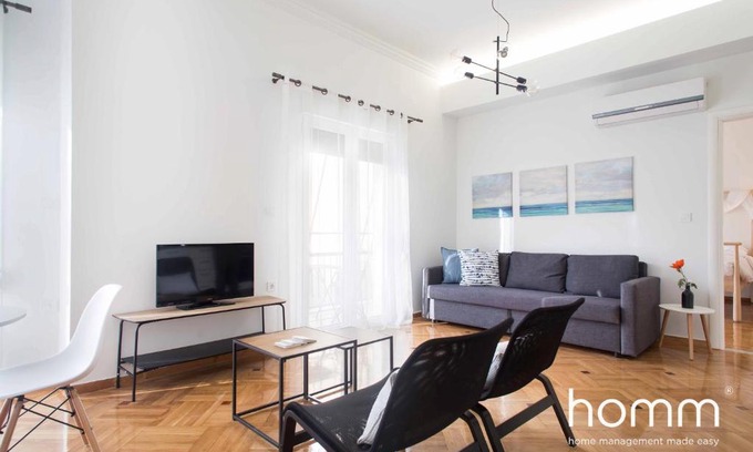 Kinosargous Apartment | Hype homm Koukaki Flat in Sismani str