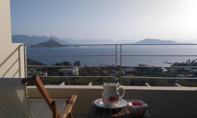 Nisi House | "I and the sky". A holiday retreat with breathtaking sea view facing the sunset.