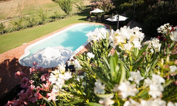 Montepulciano Apartment | I Tigli #7, first floor flat with one bedroom in Montepulciano area. WiFi & pool
