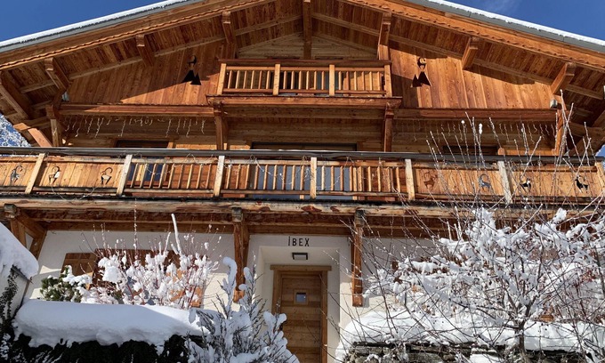 Le Bettex Ski Chalet | IBEX CHALET facing Mont-Blanc and ski-in ski-out