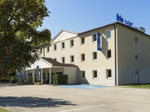 Lons-le-Saunier Hotel | ibis Budget Lons-le-Saunier