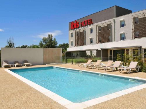 Istres Hotel | ibis Istres Trigance