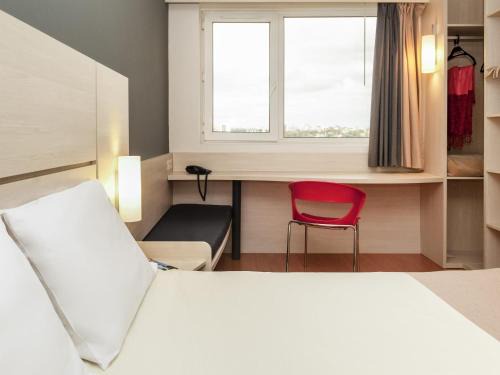 Montevideo Hotel | ibis Montevideo Rambla