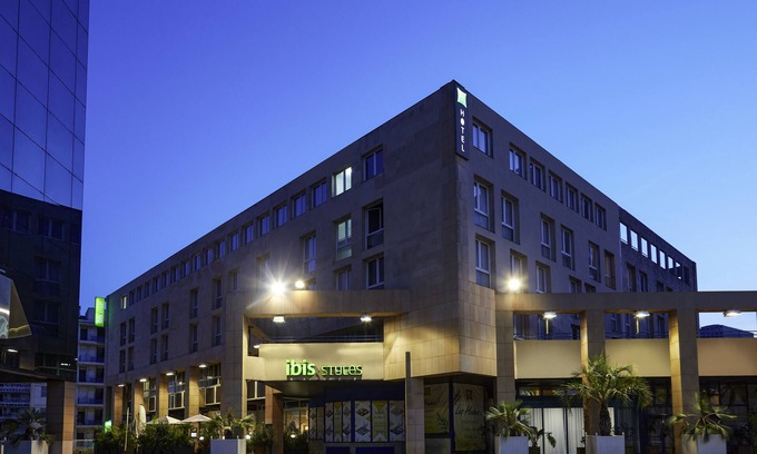 Old Town Hotel | ibis Styles Toulon Centre Port