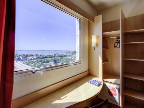 Triangulo das Bermudas Hotel | ibis Vitoria Praia do Canto