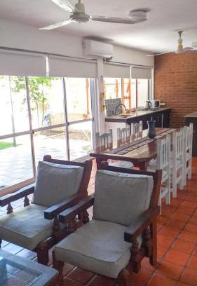 La Rioja Apartment | Ideal familias, Cómodo, amplio, patio y parrilla! 2 dormitorios