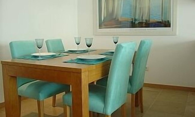 Sao Martinho do Porto Apartment | Ideal For Couples wanting a luxurious base to explore the region from