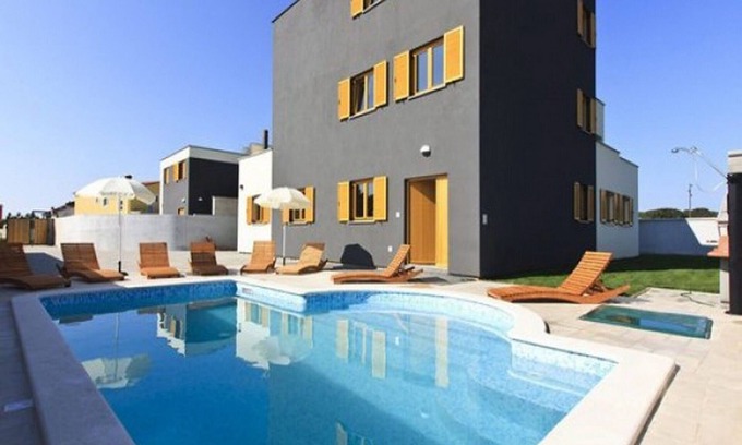 Valbandon Villa | Ideal for large families with children, sauna, whirlpool, outdoor pool, children's pool