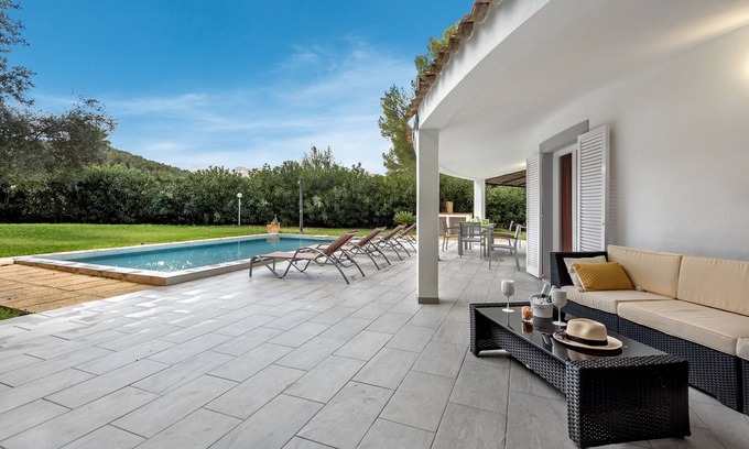 Crestatx Ski Chalet | Ideal house with garden and private swimming pool in a quiet urbanization