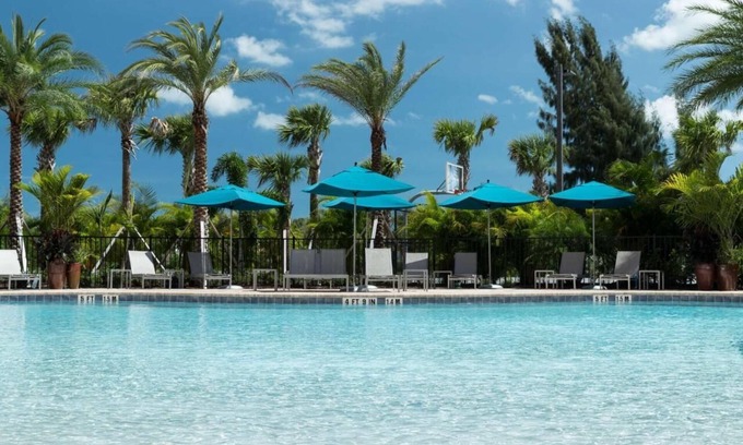 Port Canaveral Hotel | Ideal Location! 3 Classy Units, Onsite Pool, Free Breakfast, Pets Allowed!