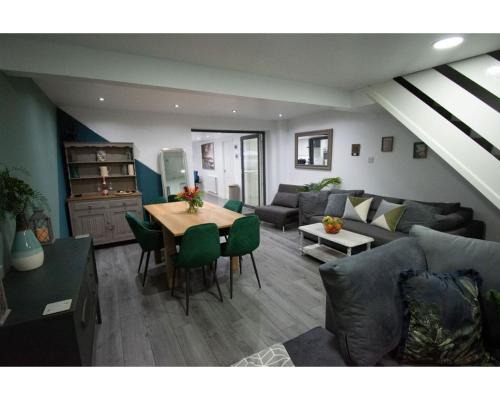 Baxenden House | Ideal Lodgings in Baxenden