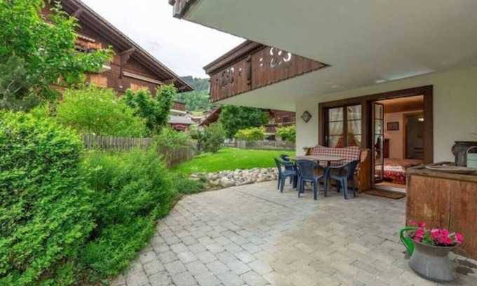 Saanen Apartment | Ideally Located Ground Floor Flat in Saanen Center