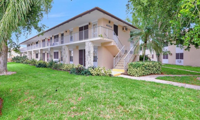 Marco Island House | Idyllic condo with brief walk to beach and restaurants