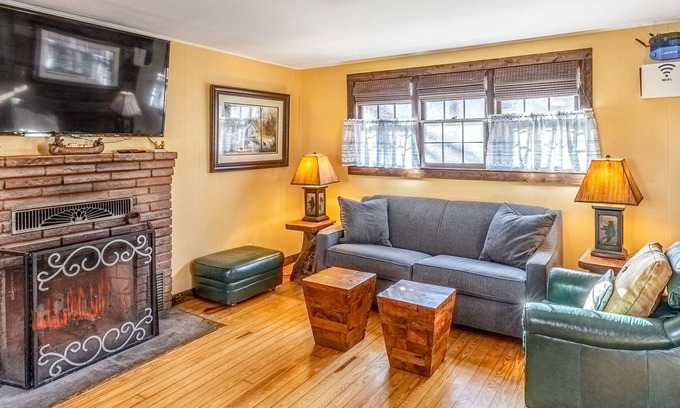 Maggie Valley Cabin | Idyllic getaway with ponds, fireplace, AC, WiFi - snowbird, biker & pet-friendly