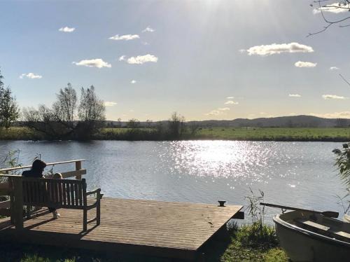 Amt Neuhaus Apartment | Idyllisches Bauernhaus Am See