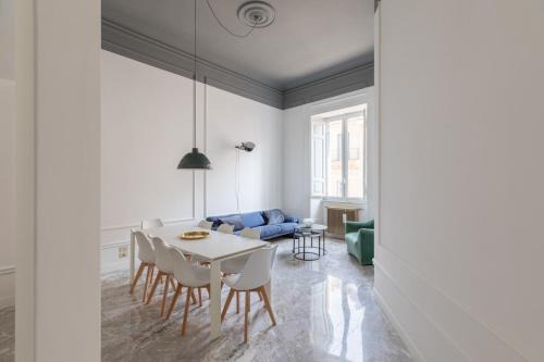 Rome City Centre Apartment | iFlat Corso Deluxe Apartment