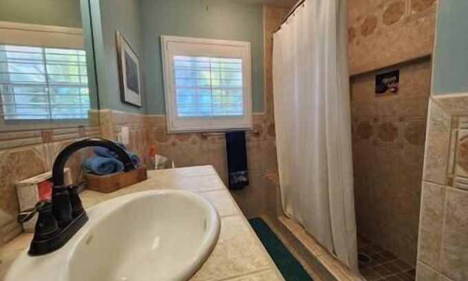 Indian River Oaks House | Iguana Azul - Beachfront Getaway - Sunrises, Fishing, Surfing & Rocket Launches!