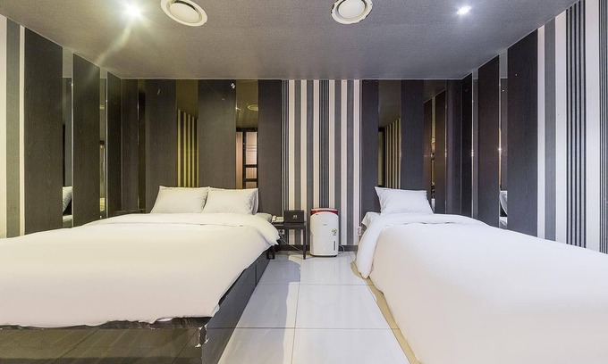 Songman Hotel | Iksan Choco
