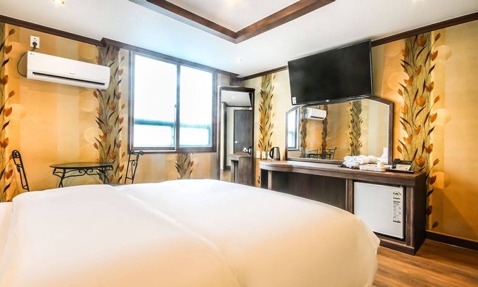 Songman Hotel | Iksan Sinseong