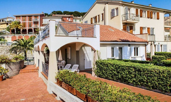 San Bartolomeo al Mare Apartment | Il Borgo Della Rovere (Sbm120) 634.1