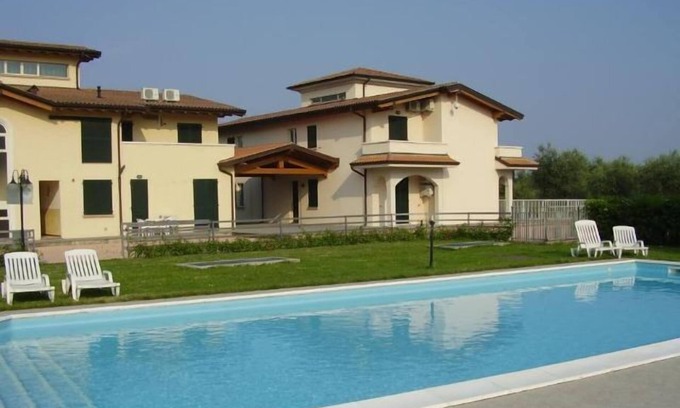 Cunettone-villa Apartment | Il Colombaro Tipo B (Trilo)