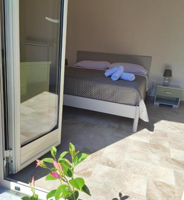 Giuliana House | Il Giardino dei Semplici - Casa Vacanze e Affitti Brevi di F A Quartararo