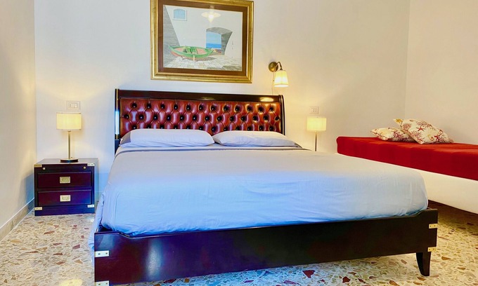Roca Vecchia House | Il Marinaio 3 - Apartment with veranda 80 meters from the sea, 5 sleeps