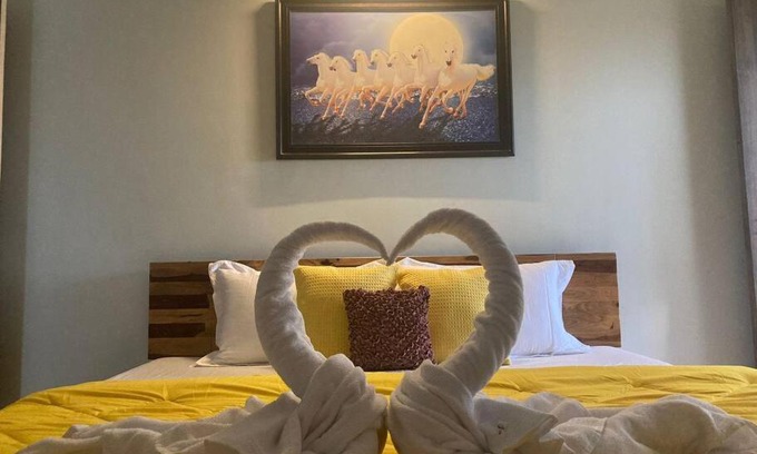 Gauhati Apartment | ILA’s place-Luxe Stay,23 mins frm Guwahati Airport