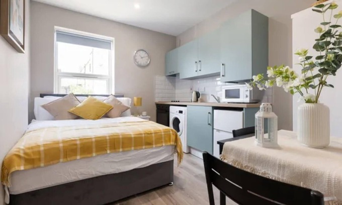 Haroldʼs Cross Apartment | Immaculate 1-Bed Studio in Dublin- A1 Location!