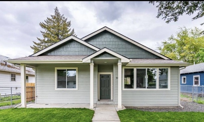 Spokane House | Immaculate & fun house close to downtown Spokane! Private room - Shared Living