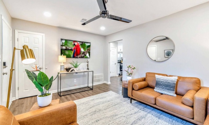 Rex House | Immaculate Pro Decor ComfyATH - Rex - 3BR - Pet Friendly - Fenced (wfield)& Fenced (wfield)