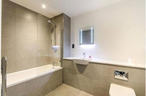 Woolwich Apartment | Impeccable 1-Bed Apartment in London